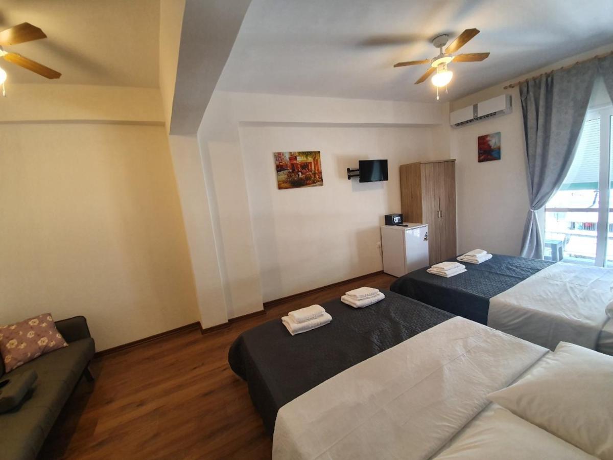 Athens Center Rooms Exterior photo